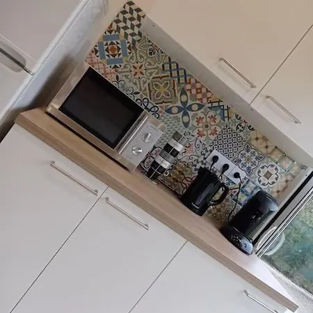 Independant 2 A 4 Personnes, Au Calme, Serviettes & Draps Fournis, Wifi, Climatisation, Parking Gratuit Apartman *